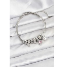 Pirinç Gümüş Renk Pembe Kalp Charmlı Kadın Bileklik - TJ-BB8190