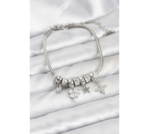 Gümüş Renk Pirinç Yonca Charmlı Kadın Bileklik - TJ-BB8202