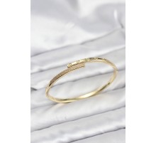 Pirinç Gold Renk Zirkon Taşlı Kadın Kelepçe Bileklik - TJ-BB8223