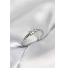 Zirkon Taşlı Gümüş Renk Pirinç Kadın Yüzük - TJ-BYK4013