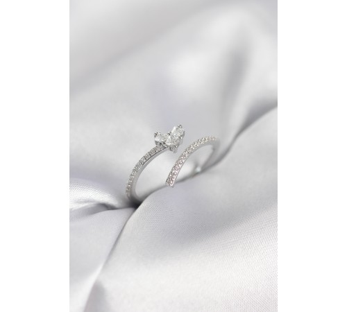 Gümüş Renk Zirkon Taşlı Kuyruklu Kalp Model Kadın Yüzük - TJ-BYK4014