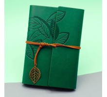 Yeşil Deri Kapaklı Yaprak Desenli Defter