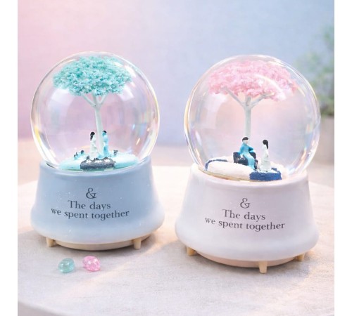 Büyük Boy Romantik Çiftler Temalı Kar Küresi