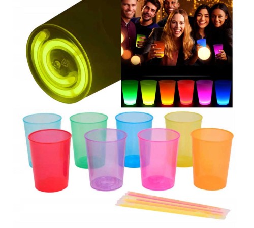 Karanlıkta Yanan Gece Işığı Mega Glow Bardaklar 8 Adet 8.5 x 10.5 cm Karanlıkta Yanan Gece Işığı Mega Glow Bardaklar 8 Adet 8.5 x 10.5 cm