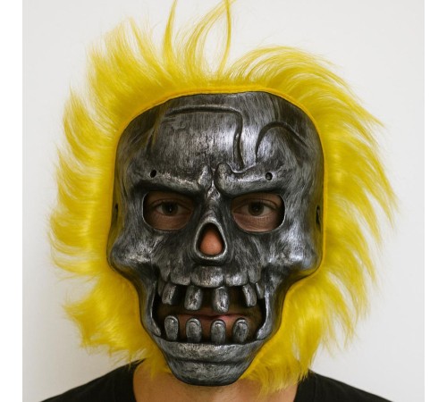 Wild Skull - Metalik Renk Kafatası Sarı Saçlı İskelet Maske Wild Skull - Metalik Renk Kafatası Sarı Saçlı İskelet Maske
