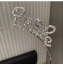 Gümüş Renkli Taşlı “Bride” Gelin Tacı – El Yazısı Yazı Tipiyle