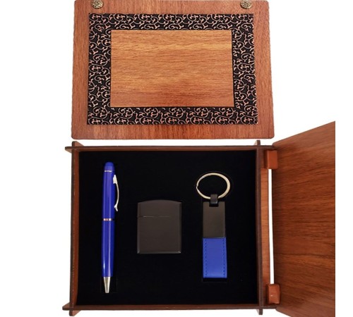 Ahşap Kutulu Mavi Kalem Anahtarlık ve Çakmak Set Ahşap Kutulu Mavi Kalem Anahtarlık ve Çakmak Set