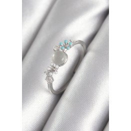 Pirinç Gümüş Renk Zirkon Taş Detaylı Beyaz Sedefli Çiçek Model Kadın Yüzük TJ-BYK3044