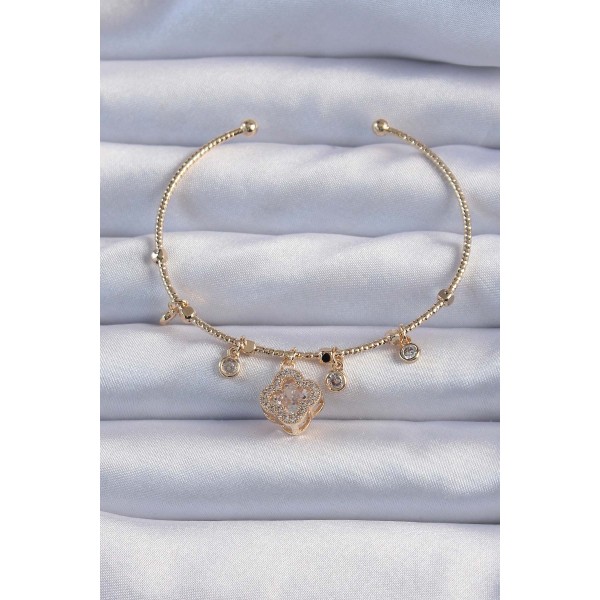 Pirinç Renk Zirkon Taşlı Yonca Model Charm Bileklik TJ-BB6327