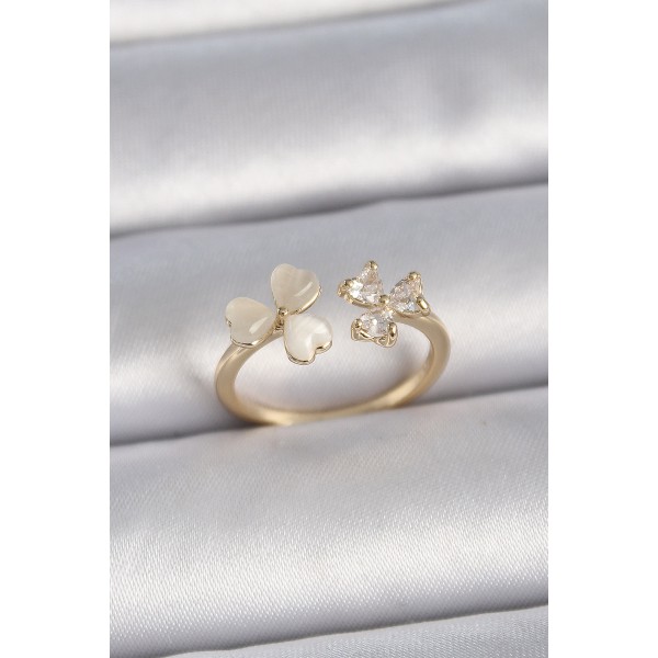 Pirinç Gold Renk Ayarlanabilir Zirkon Taşlı Kalp Beyaz Mineli Model Kadın Yüzük TJ-BYK3388