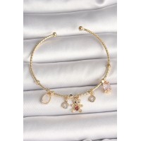 Pirinç Gold Renk Sallantı Zirkon Taşlı Ayıcık Figür Kırmızı Kalp Detay Charm Kadın Bileklik TJ-BB6896