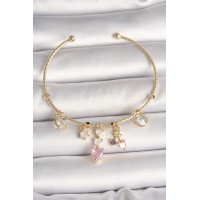 Pirinç Gold Renk Sallantı Zirkon Taşlı Kalp Figür Pembe Kalp Detay Charm Kadın Bileklik - TJ-BB6897