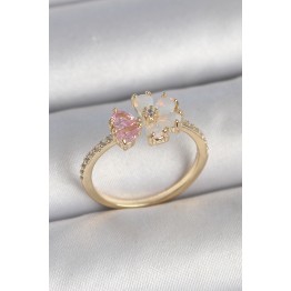 Pirinç Gold Renk Beyaz Mineli Pembe Zirkon Taşlı Çiçek Model Kadın Yüzük TJ-BYK3709