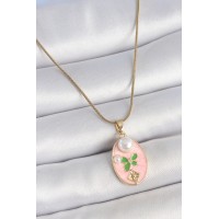 316L Çelik Gold Renk Zincir Pembe Mineli Oval İncili Çiçek İşlemeli Portre Model Kadın Kolye TJ-BKO10176