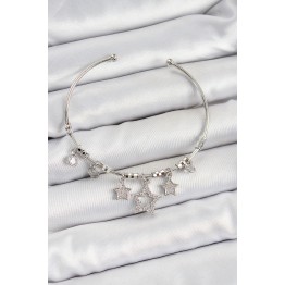 Pirinç Zirkon Taşlı Yıldız Model Gümüş Renk Charm Bileklik TJ-BB7347