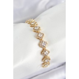 Pirinç Zirkon Taşlı Yonca Baget Model Gold Renk VIP Seri Kadın Bileklik TJ-BB7510