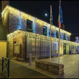 4 M 120 Led 20 Saçaklı 50 x 70 x 90 Cm Çakarlı