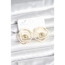 Pirinç Gold Renk Beyaz Mineli Geometrik Gül Model Kadın Küpe TJ-BKP11375