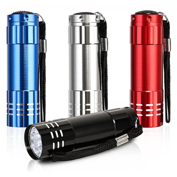 9 LED’li Pilli El Feneri Pratik ve Ekonomik Aydınlatma Kompakt Günlük Kullanım WT-036