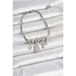 Pirinç Gümüş Renk Çiçek Detaylı Charmlı Kadın Bileklik TJ-BB8453