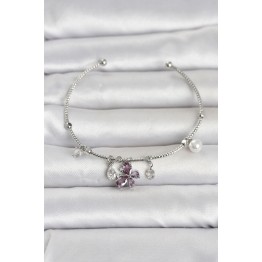 Pirinç Gümüş Renk Mor Detaylı Charmlı Kadın Bileklik TJ-BB8485