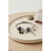 Siyah Charmlı Bileklik TJ-BB8814